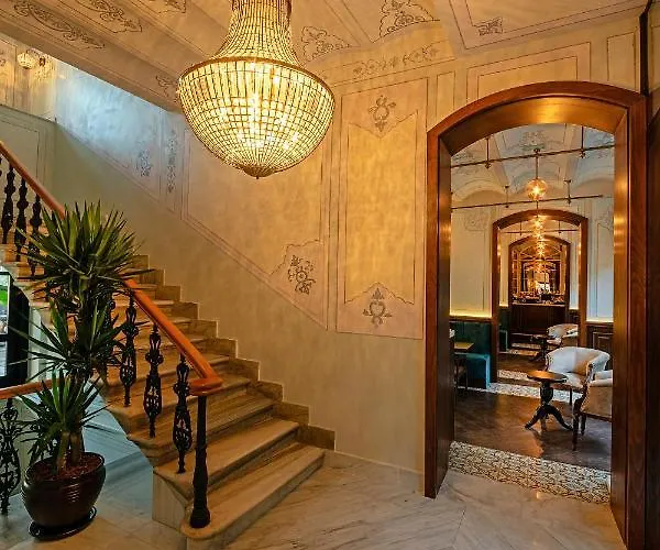 Meroddi Barnathan 3*