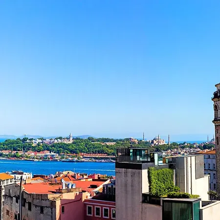 Meroddi Barnathan Isztambul