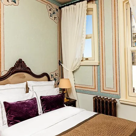 Meroddi Barnathan Hotel