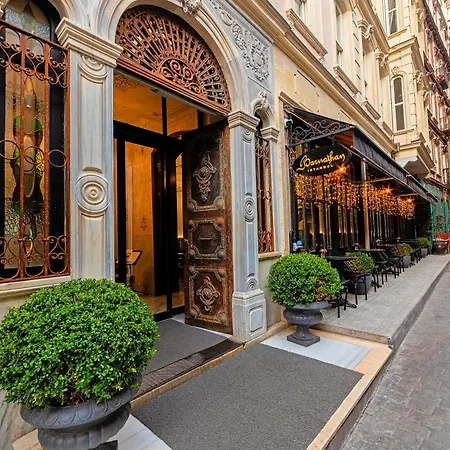 Meroddi Barnathan Hotel Istanbul