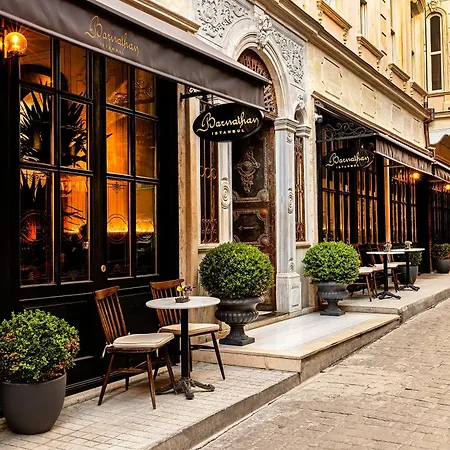 Meroddi Barnathan Hotel