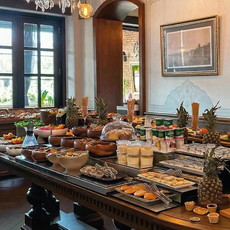 Hotel Meroddi Barnathan 3*