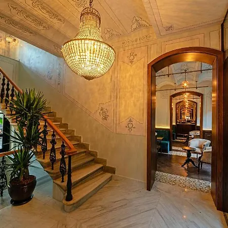 Meroddi Barnathan 3*