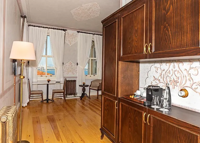 Meroddi Barnathan Hotel Istambul